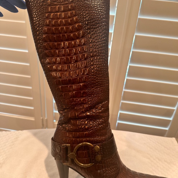 Gianni Bini Brown Leather Crocodile Boots - Picture 2 of 15